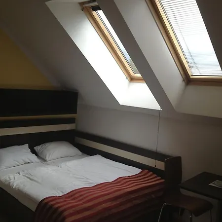 アパート Nellinka Bešeňová